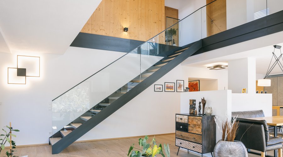 HAUS VÖLS T