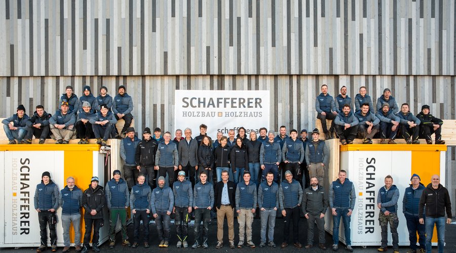 teamfoto-dezember-2025.jpg
