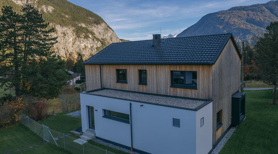 HAUS NASSEREITH M