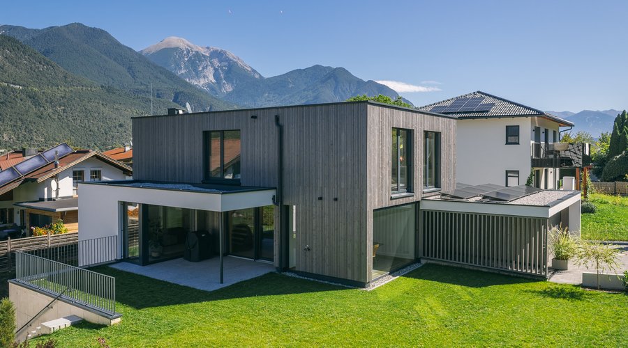 HAUS INZING W