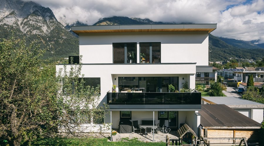 HAUS VÖLS T