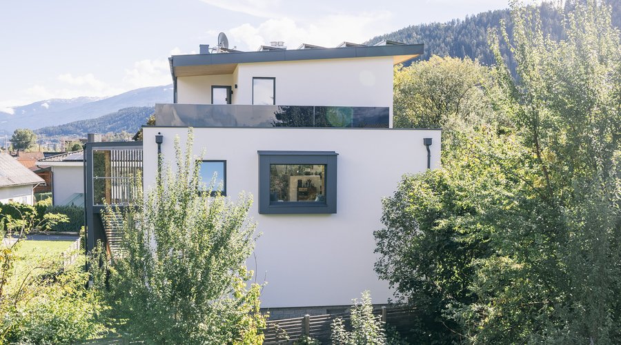 HAUS VÖLS T