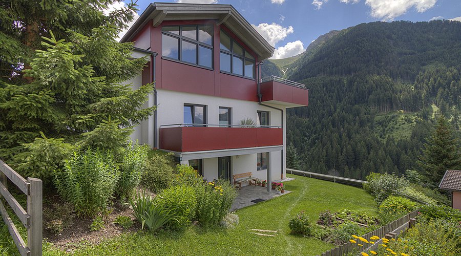 Haus
Navis G