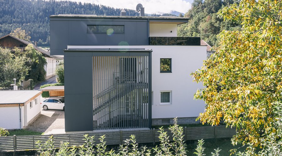 HAUS VÖLS T