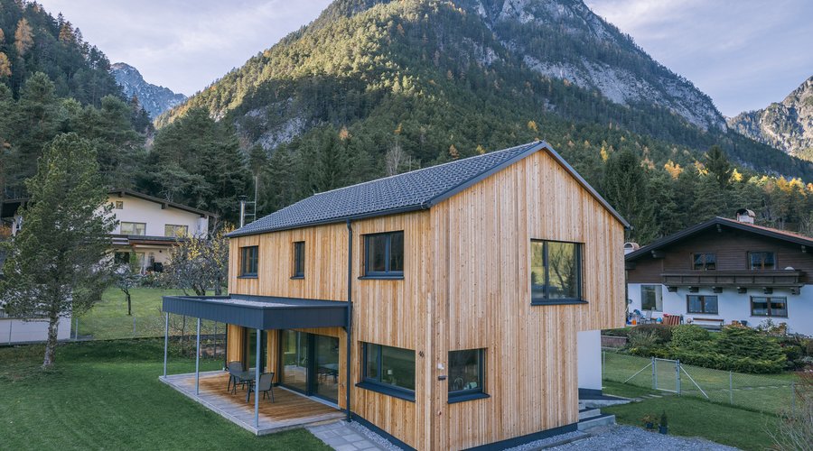 HAUS NASSEREITH M